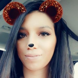 Meet your Posher, Thalia